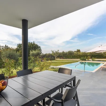 Villa Nura Kaštelir