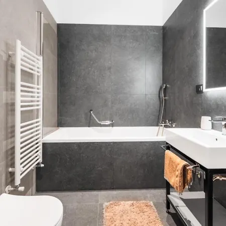 Nura * Каштелир